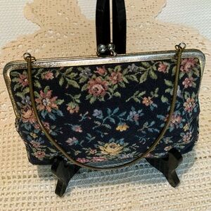 Vintage Walborg Floral Tapestry Bag 
Made in West Germany